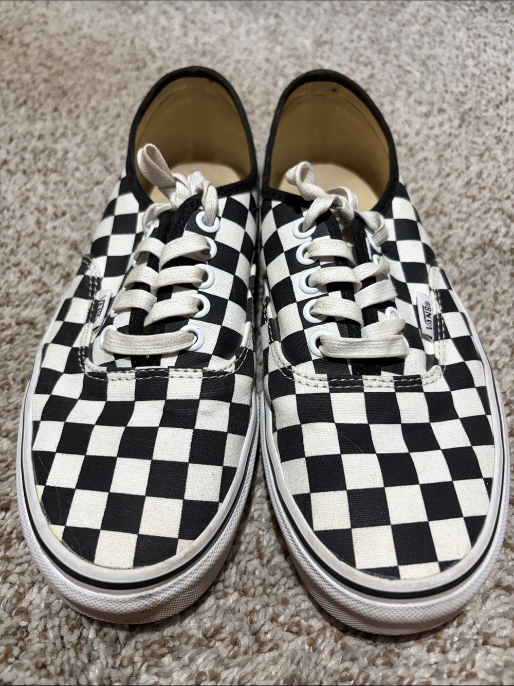 Vans - Picture 2 of 7